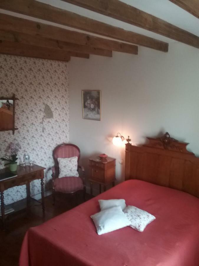 La Haute Gilberdiere Bed & Breakfast 3*