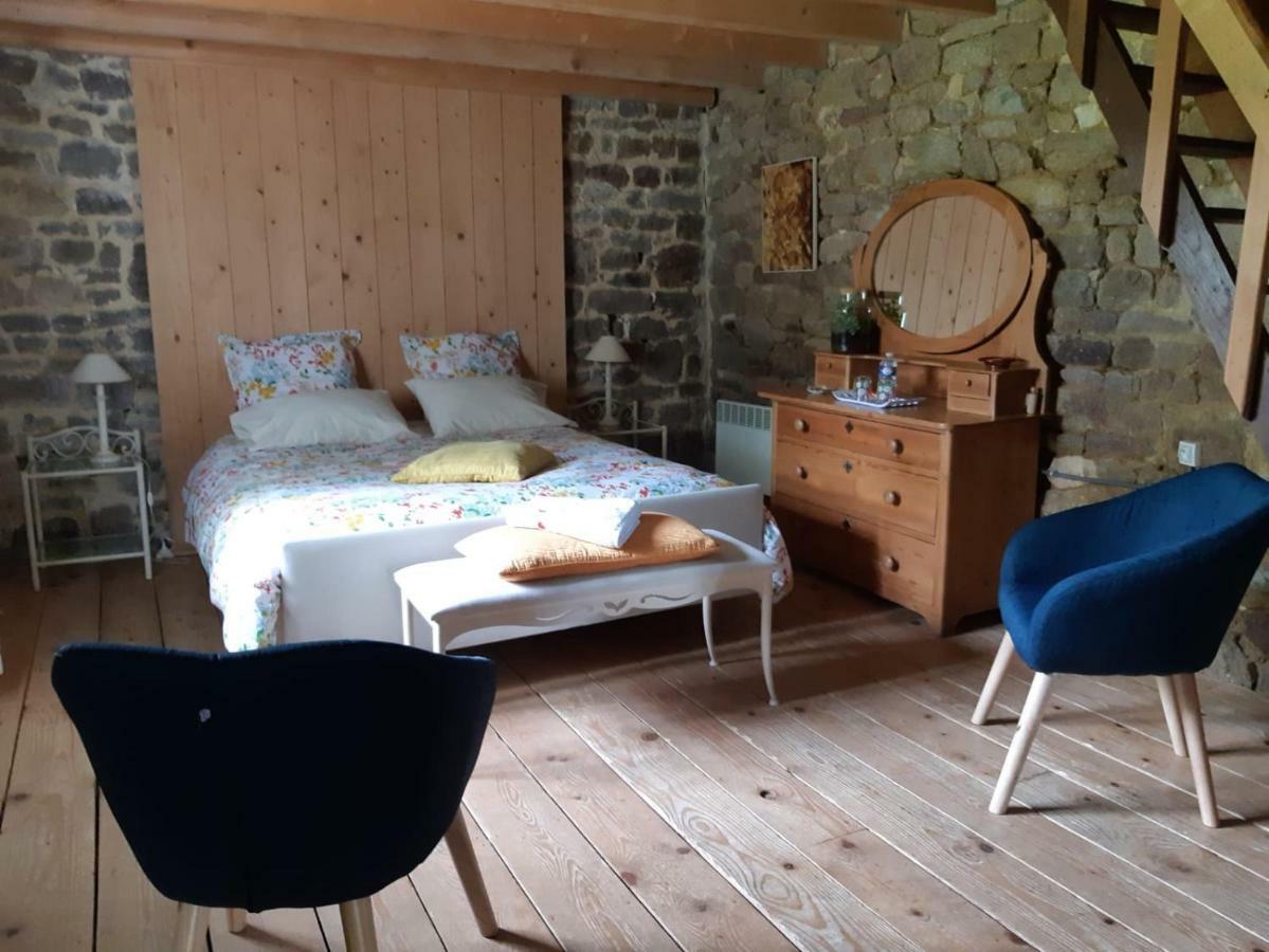 La Haute Gilberdiere Bed & Breakfast